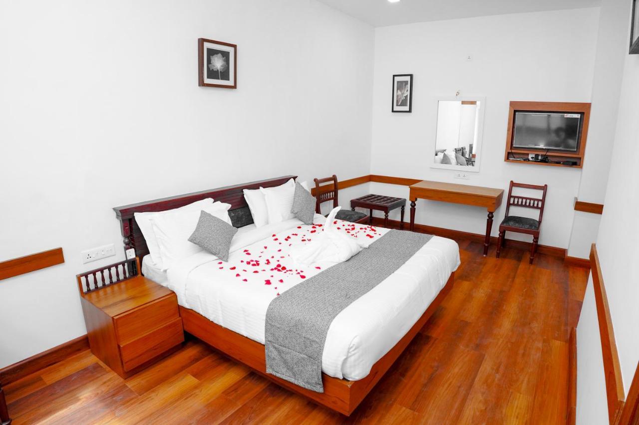Mpsroyalsuites Perintalmanna Экстерьер фото