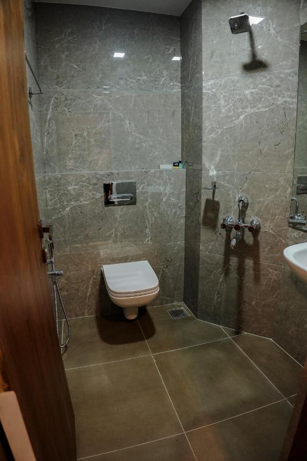 Mpsroyalsuites Perintalmanna Экстерьер фото