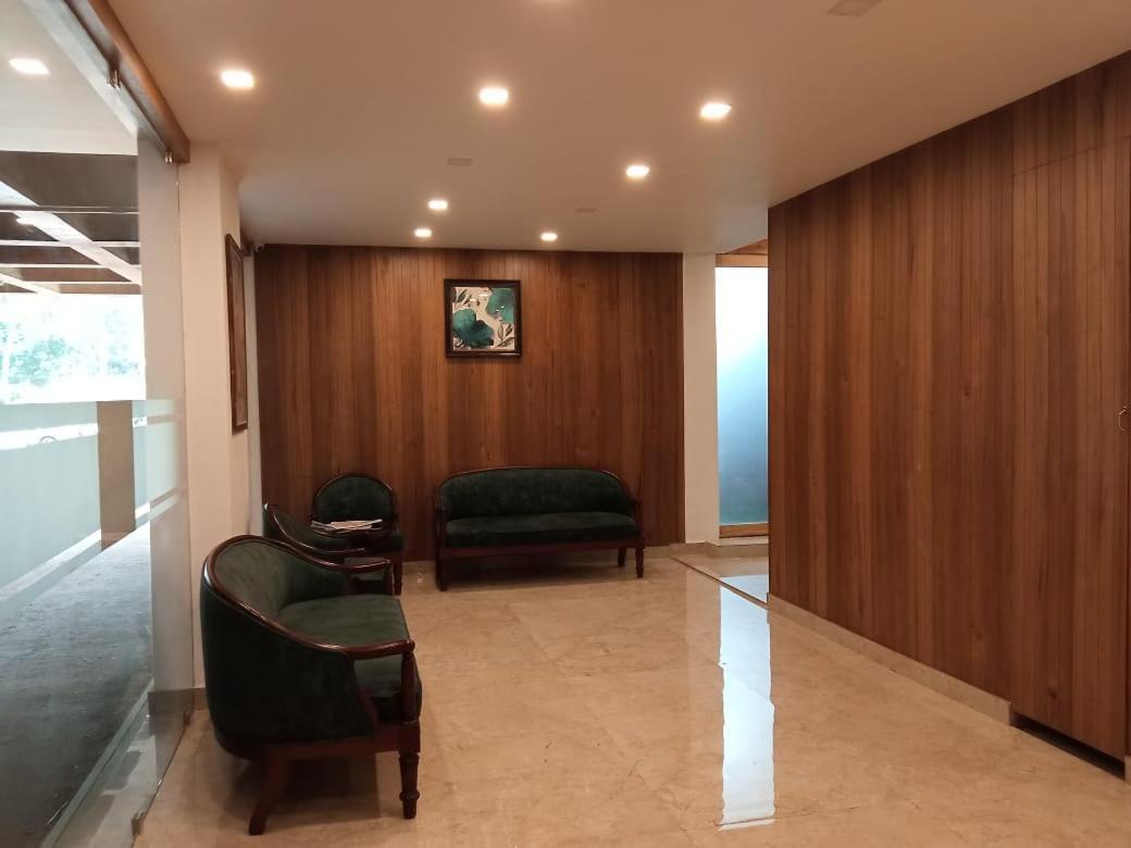 Mpsroyalsuites Perintalmanna Экстерьер фото